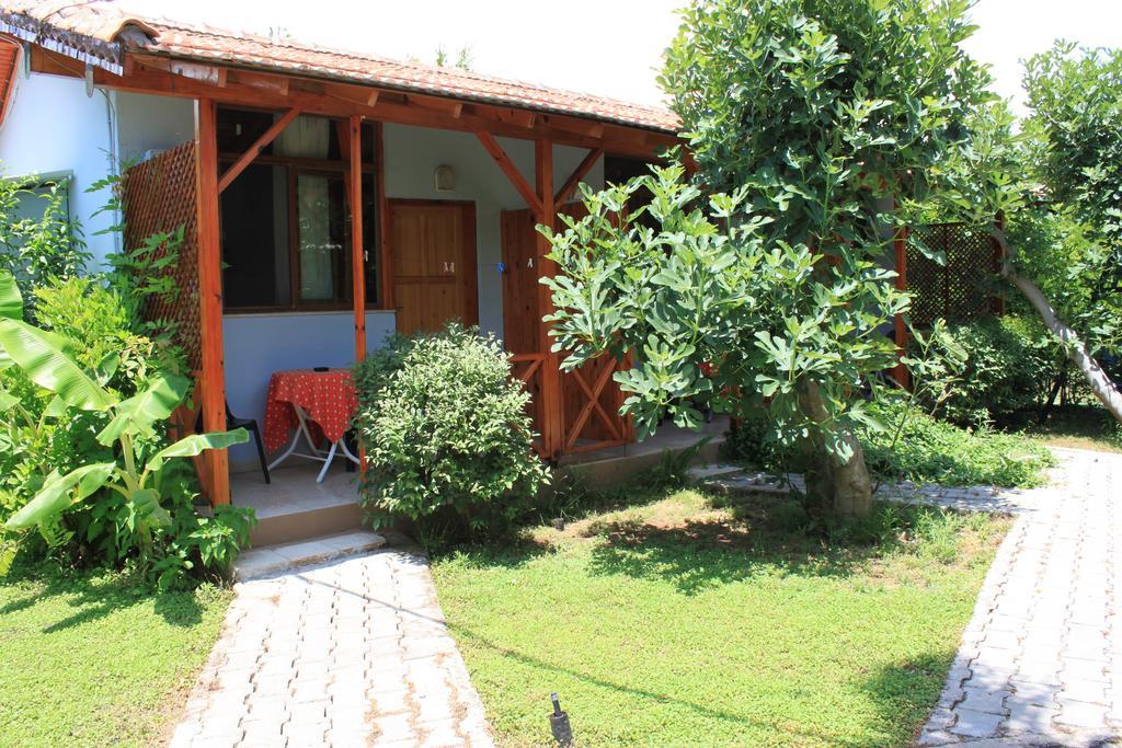 Yildiz Pension Bungalows Çıralı Pokoj fotografie